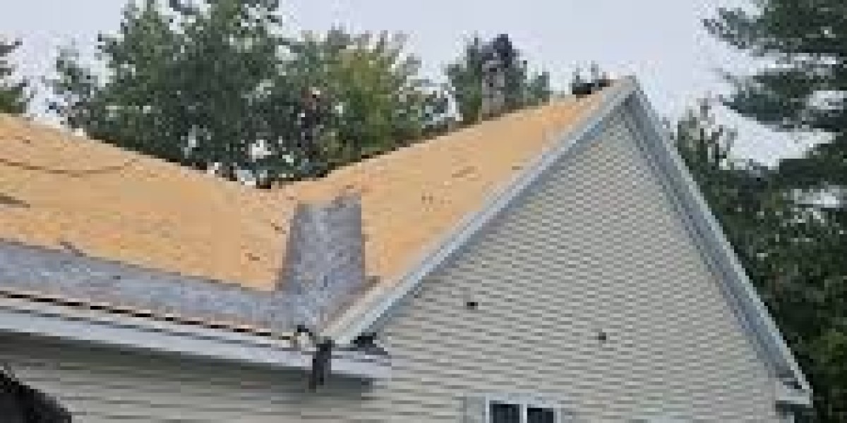 Reliable Asphalt Shingle Roofing Solutions in Raymond, NH
