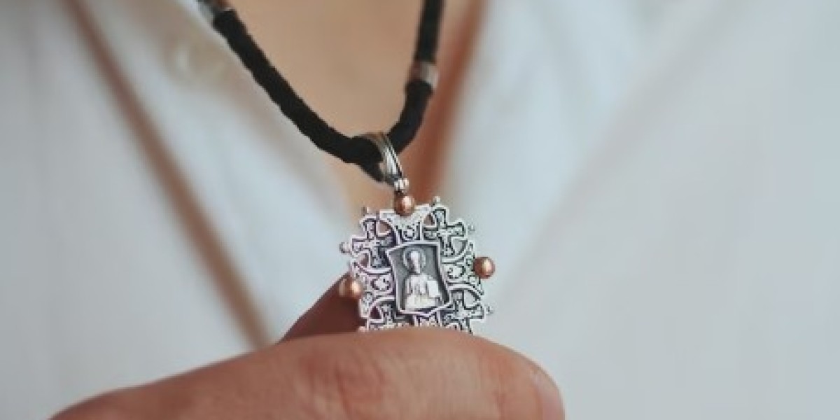 Mens Silver Chains with Pendants: Fashion Meets Identity