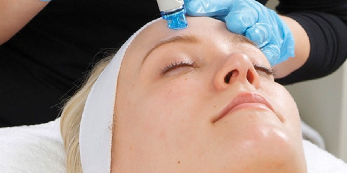 HydraFacial Treatment in Dubai: What Dermatologists Recommend for Every Skin Type