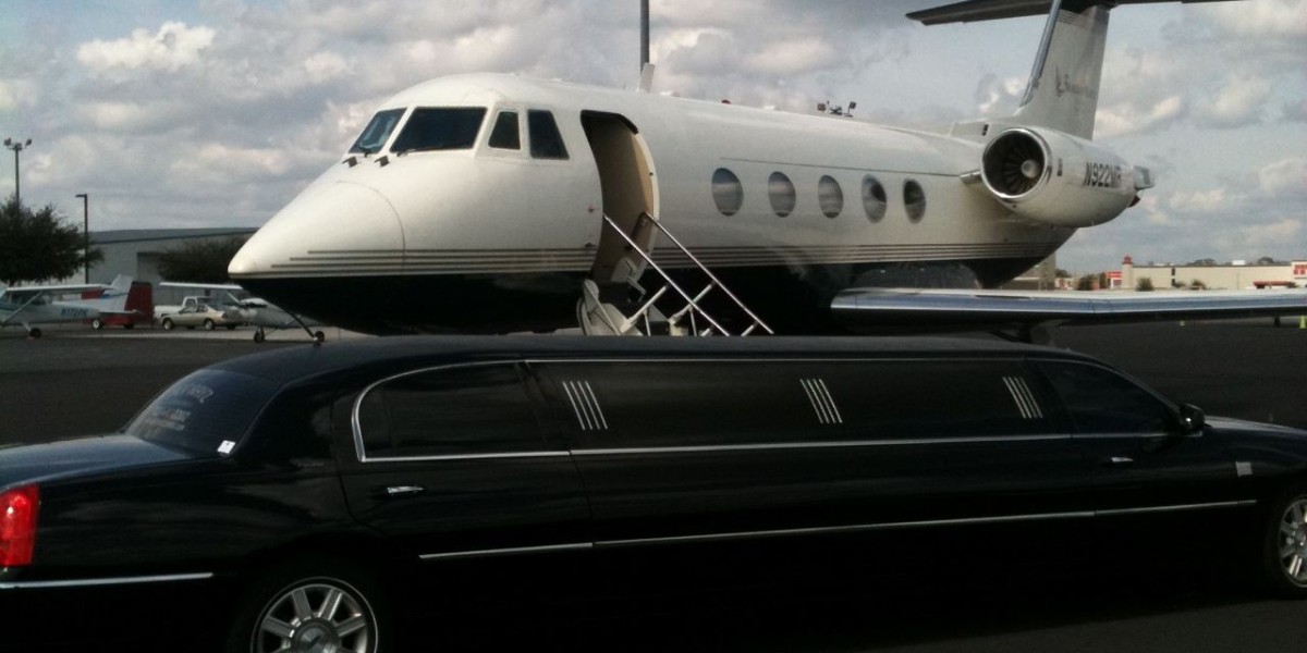 Top 6 Benefits of Hiring an Airport Limousine Service