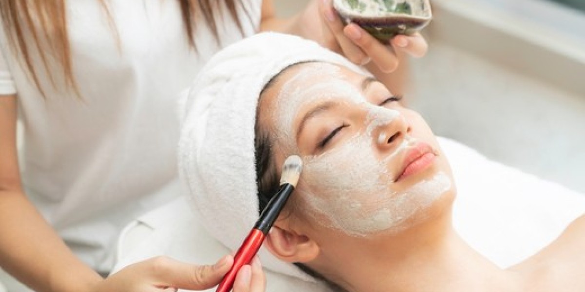 What Skin Types Benefit Most from a Deep Cleansing Facial?