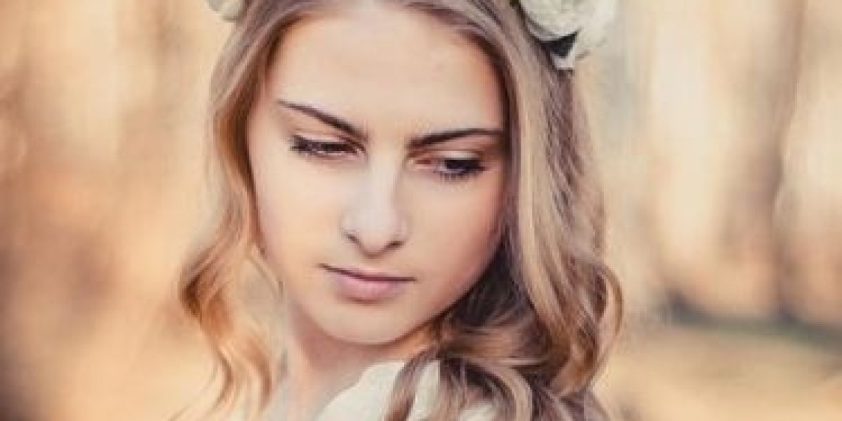 Shah Banus: Best Hair and Makeup Artist for Wedding in Marbella