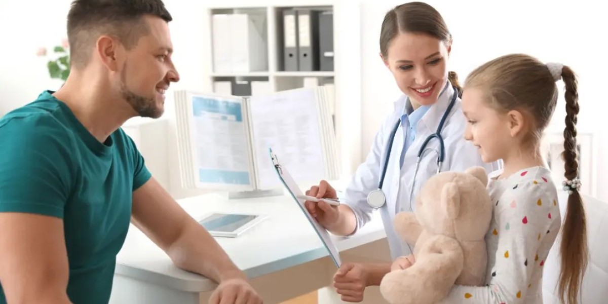 Doctor Home Visit: How It Helps Families Stay Organized