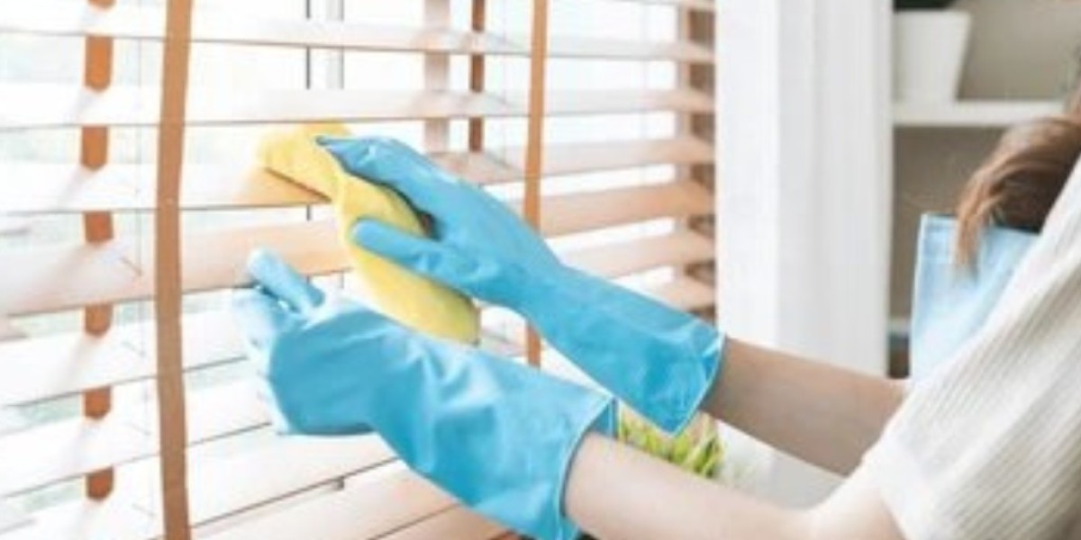 Reliable Blind Cleaning Roanoke Services by Manfreda & Associates – Restore the Shine to Your Home