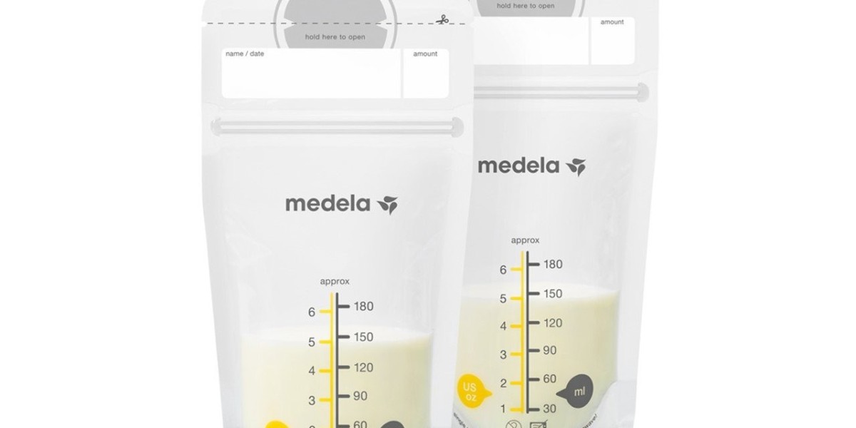 A Complete Guide to Infant Feeding for First-Time Parents