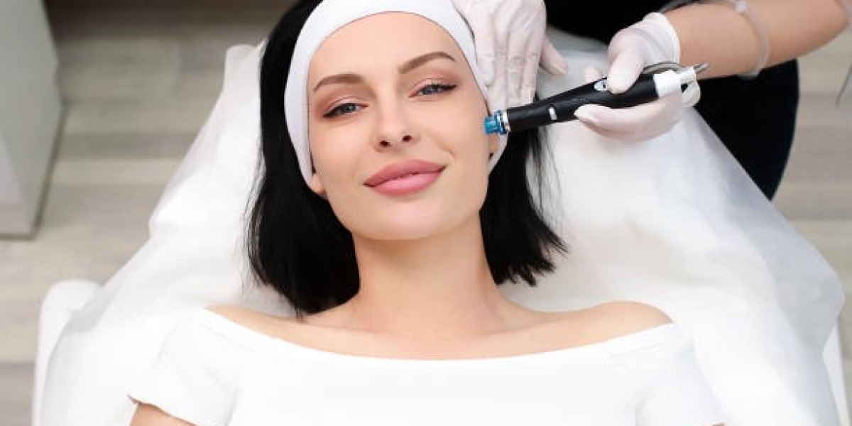 The Ultimate Guide to HydraFacial in Riyadh: Benefits, Process, and FAQs