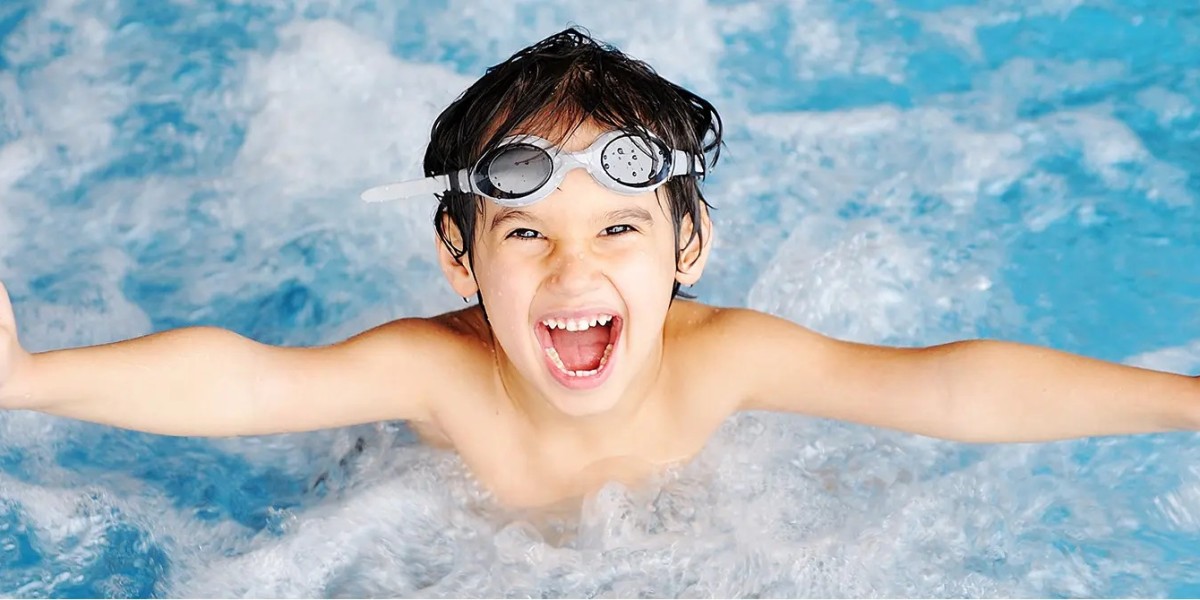 Fun & Safe Swimming Lessons for Kids – All Ages Welcome
