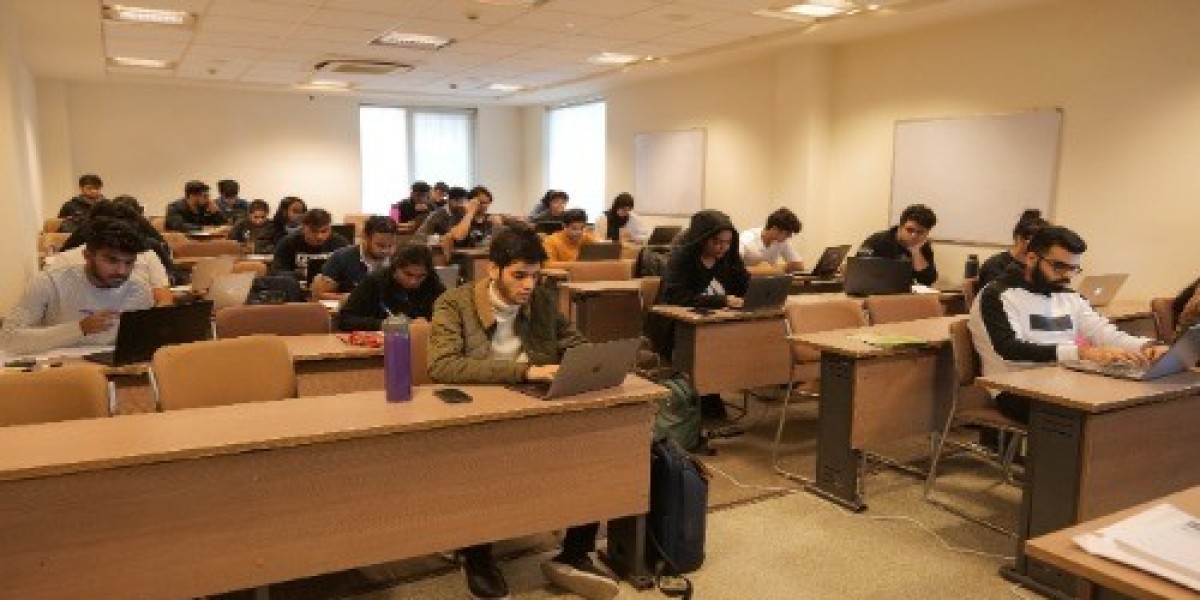 Top BBA Colleges In Delhi NCR | ISBF