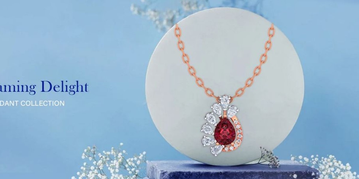 Affordable Elegance: Finding the Perfect Diamond Pendant Under 20000