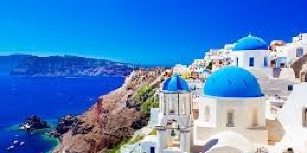 Explore Greece with Tailored Tour Packages from Delhi and Bangalore