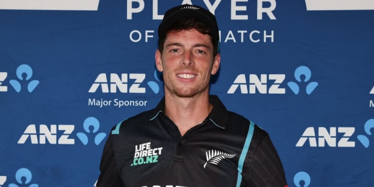 Mitchell Santner Ruled Out: New Zealand Announce Squad for Australia T20 Series