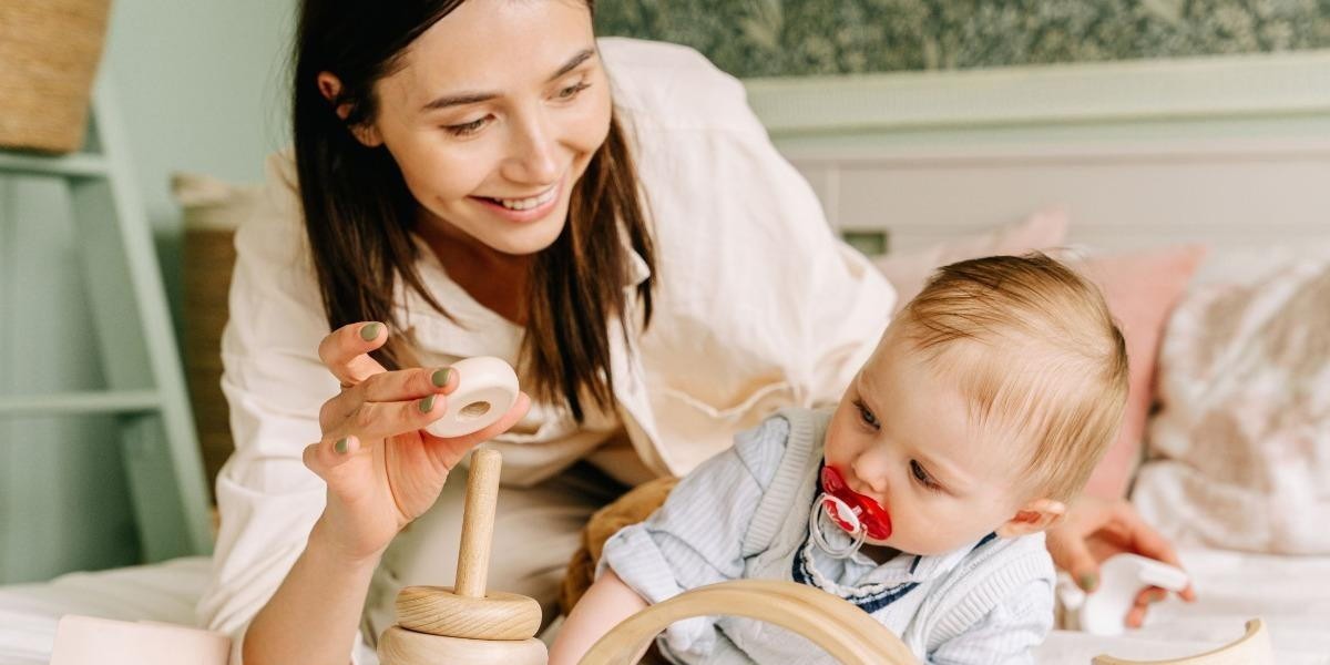 Can Mother and Baby Care at Home Track Baby Milestones?