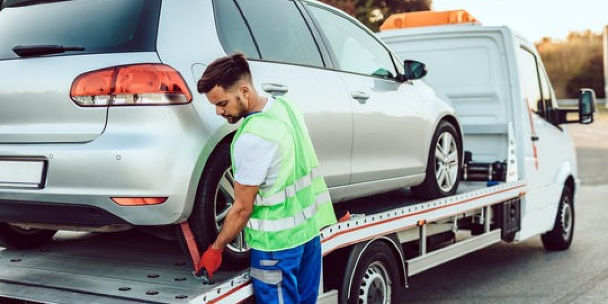 Car Trouble on the Road? Follow These Life-Saving Steps