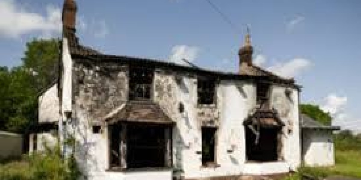 Ultimate Guide to Fire Debris Removal in Los Angeles: Expert Tips for a Safe Recovery
