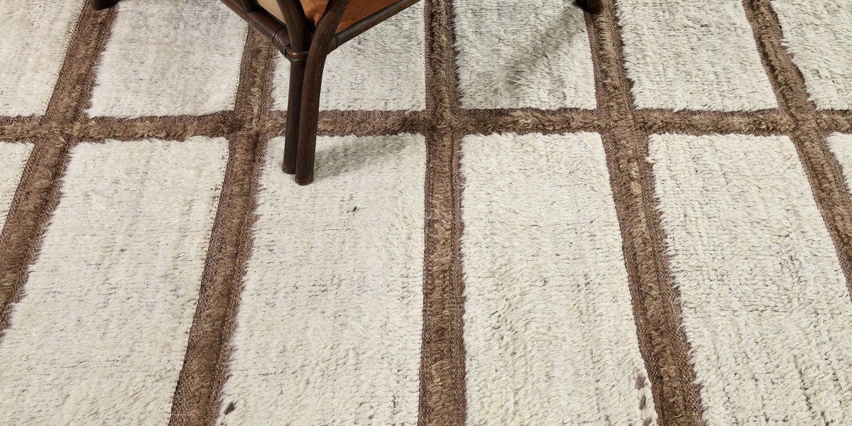 Best Mid Century Modern Rugs for Living Rooms, Bedrooms & Offices