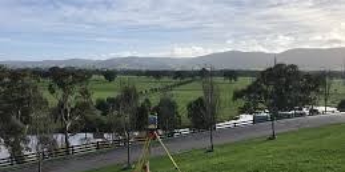Professional Land Surveyor in Melbourne – Accurate & Reliable Services