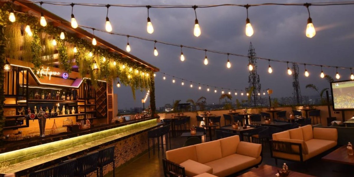 Beneath the Stars of Udaipur: Finding the City’s Best Rooftop Restaurant