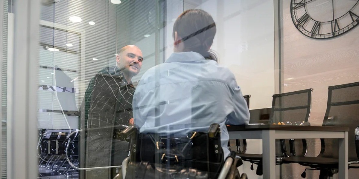 Unlocking Success: Strategic Consultants and Finance Analytics Professionals