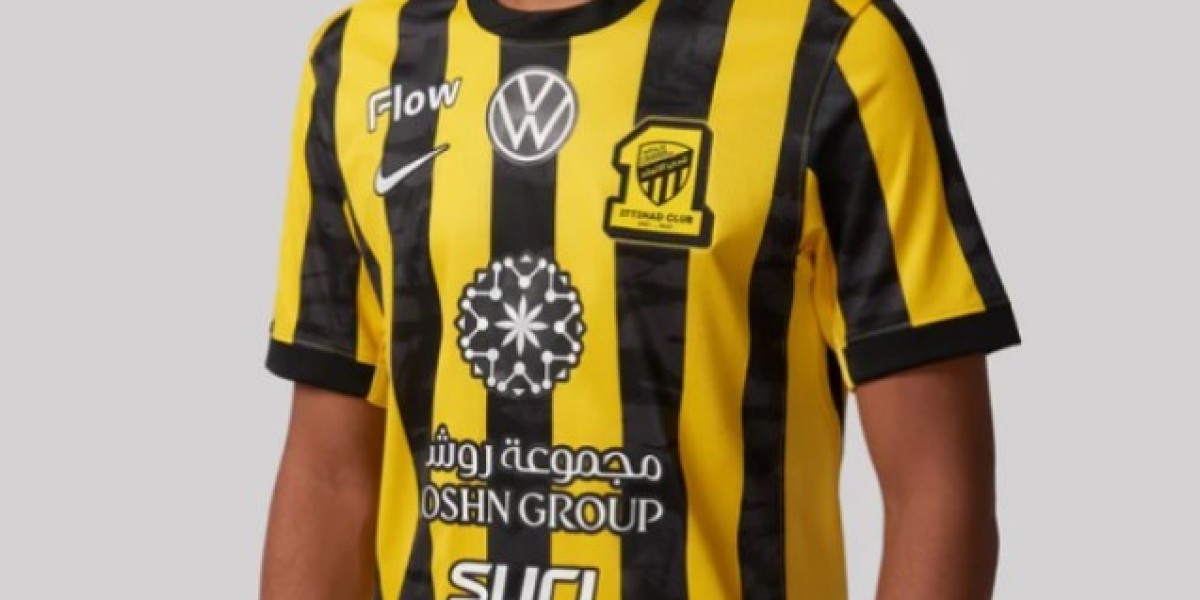 Sport Touch – متجر الاتحاد وجهتك المثالية لعشاق الرياضة بأسعار لا تُفوت!