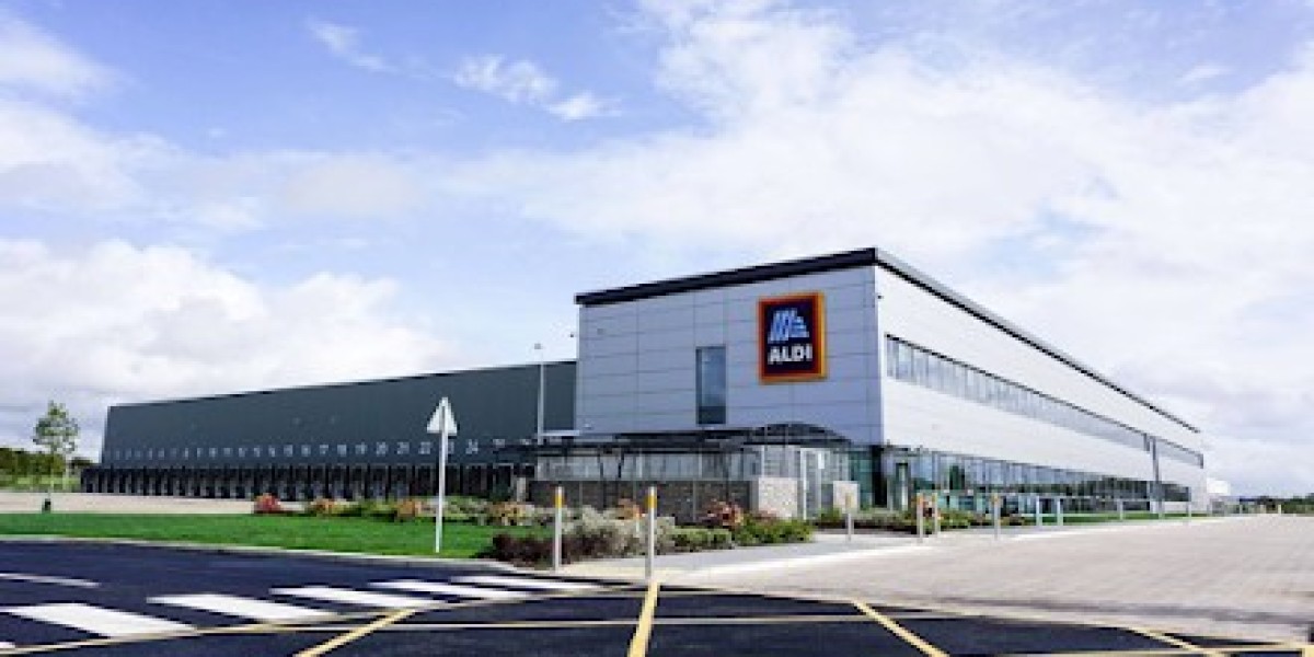 Signs You Should Schedule a Routine Exterior Commercial Painting
