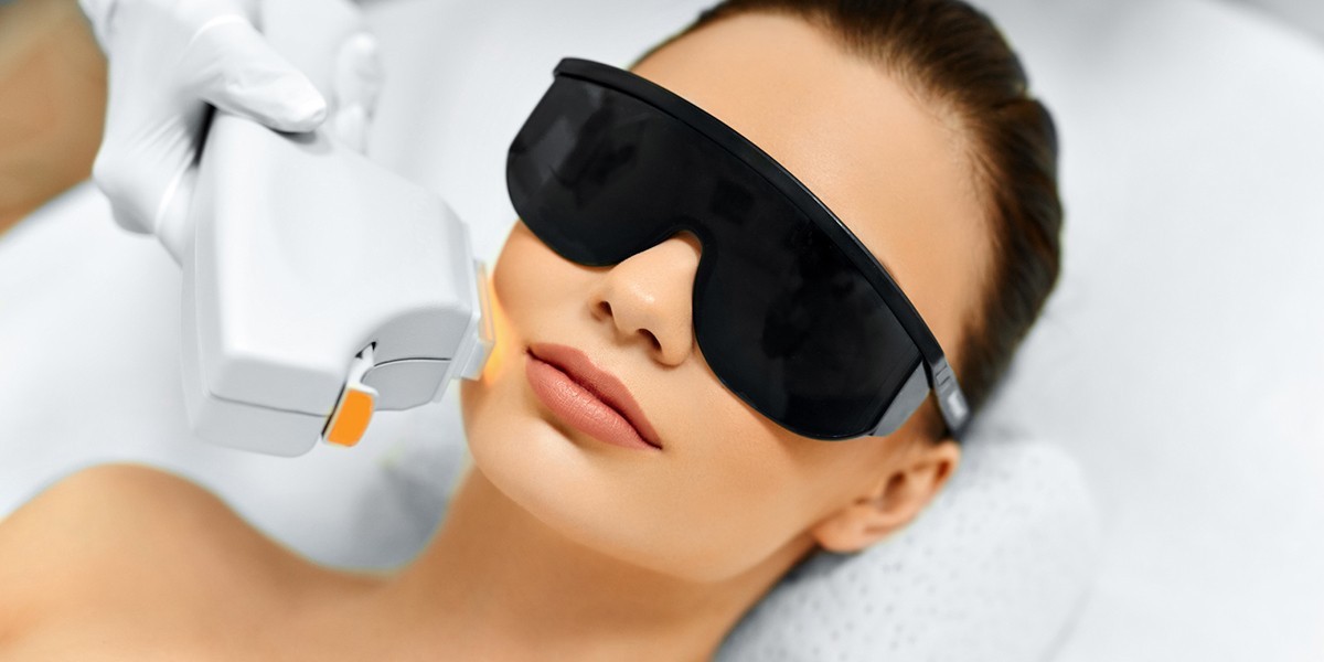 Can Anyone Try Laser Skincare Treatments in Dubai?