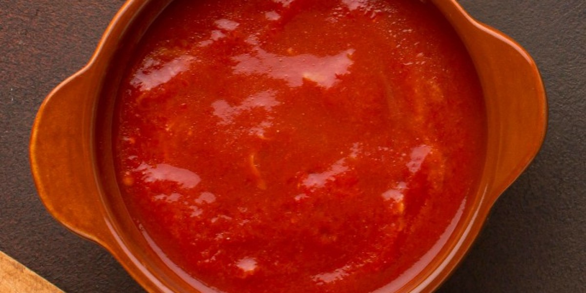 Tomato Puree Shelf Life: How Long Does It Last After Opening?
