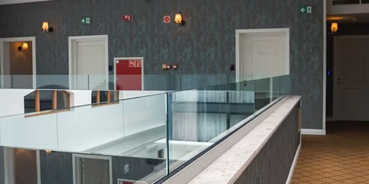 Elegant & Safe: Why a Glass Balcony Railing Is the Modern Choice for Singapore Homes