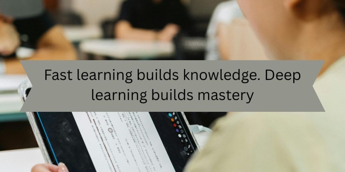 Microlearning vs. Deep Learning: The Focus Dilemma