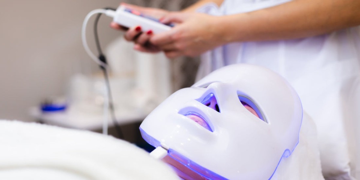 LED Mask Benefits for Glowing Skin