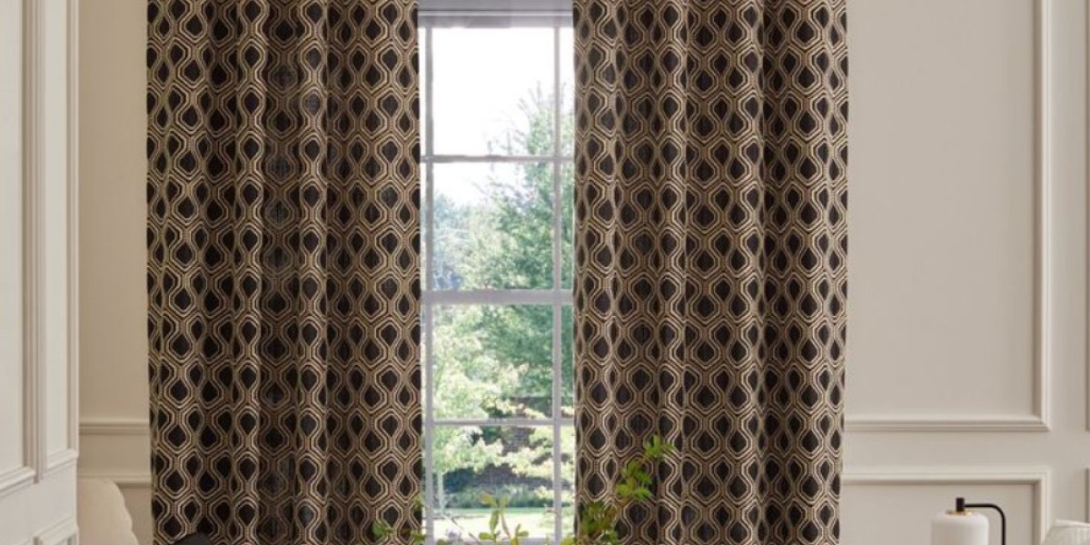 How Linen Curtains in Dubai Improve Privacy: A Personal Journey