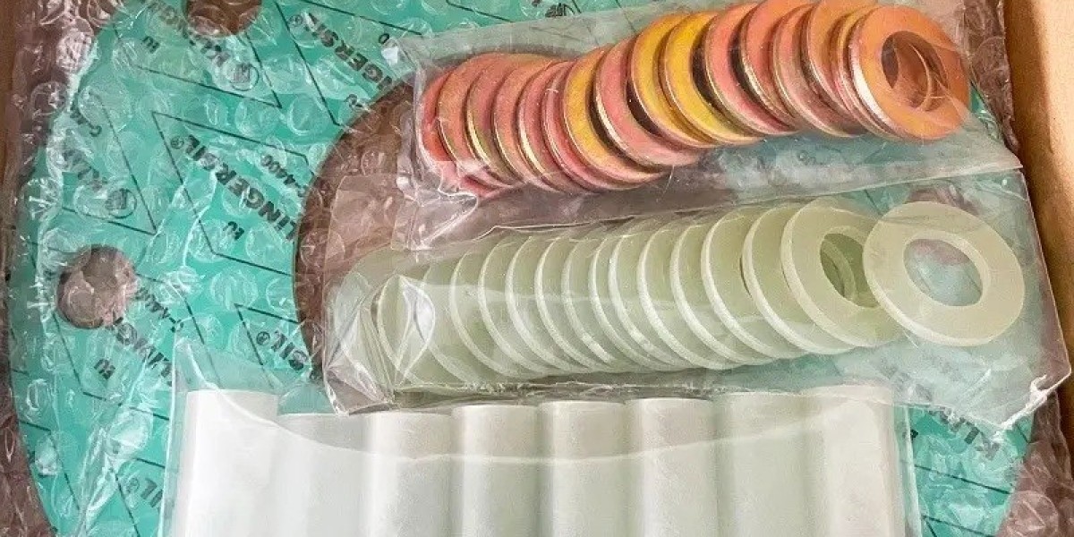 C4400 Dielectric Flange Kit, Klingersil, Type E, G10 Sleeve and Washers