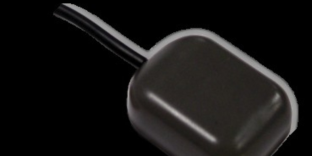 Why the SM-19 Is the Go-To Antenna for Fleet Management and Outdoor GPS Applications