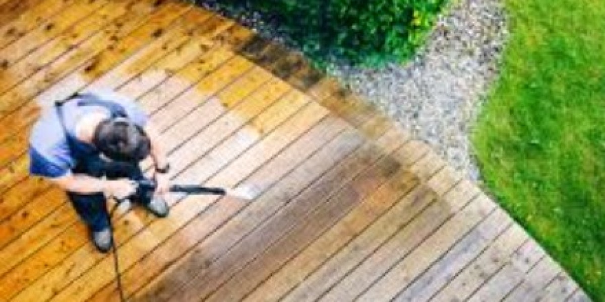 Revive Your Outdoor Spaces with Expert Deck & Fence Cleaning in Rosenberg TX