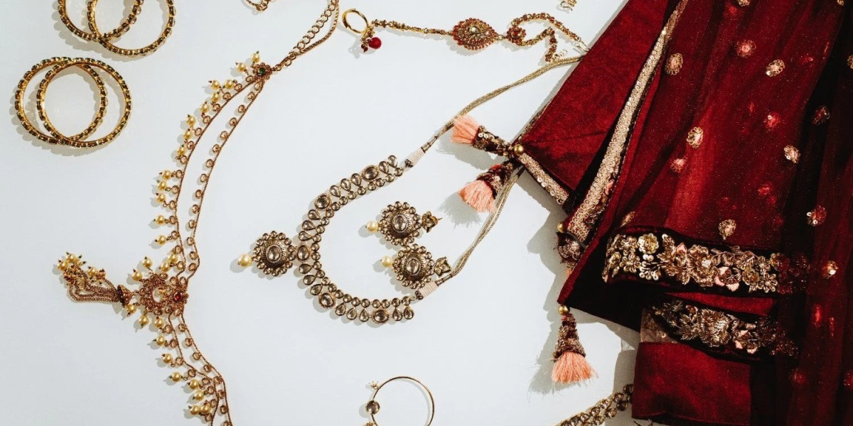 The History and Significance of Punjabi Bridal Jewellery in Sikh Weddings