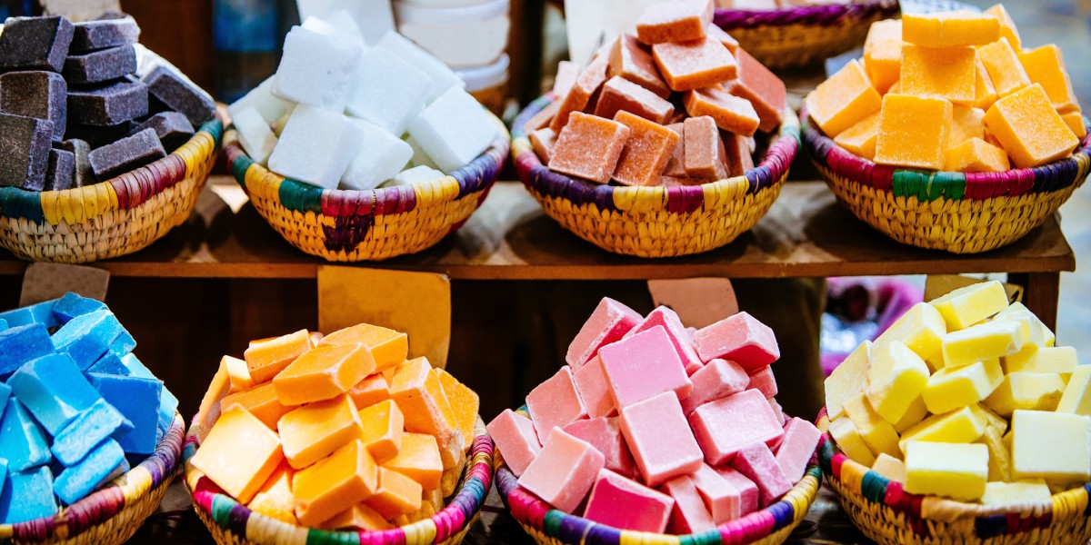 Understanding Artificial Sweeteners Market Segmentation: Types, Forms, and Applications