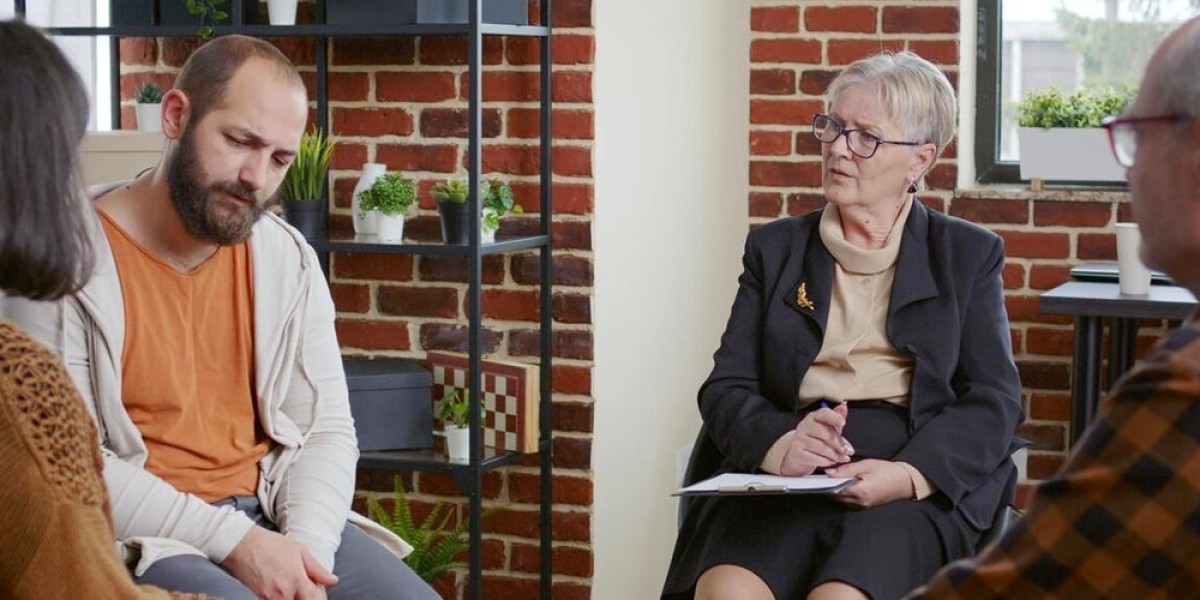 Effective Ways to Manage Stress as a Dementia Caregiver
