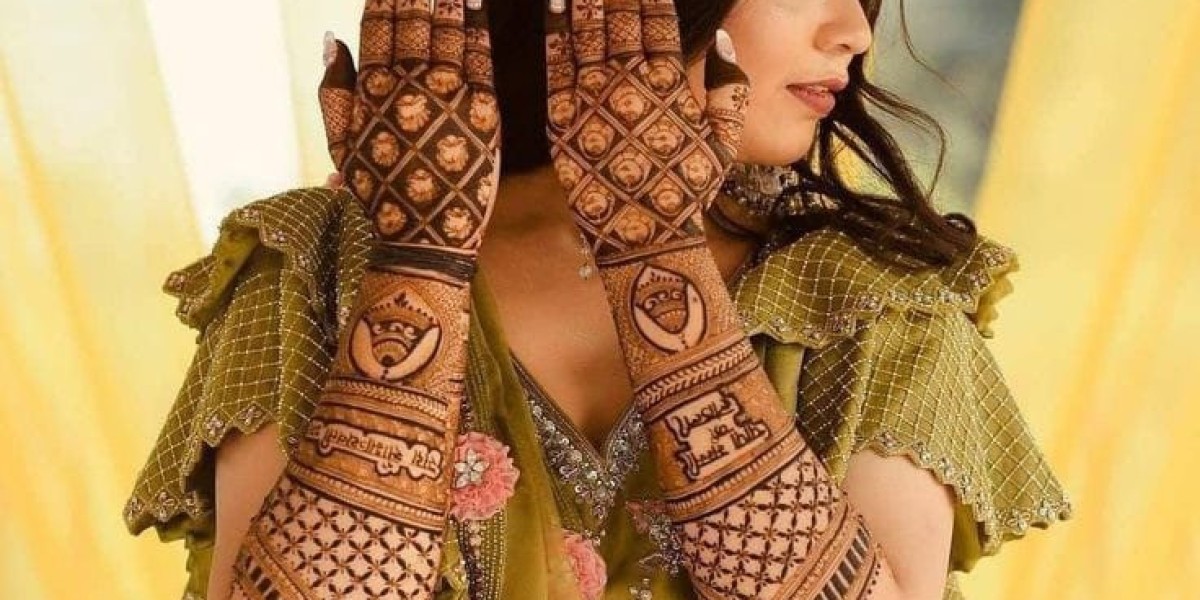 Best Mehandi Designer in Agra | Expert Henna Art Services