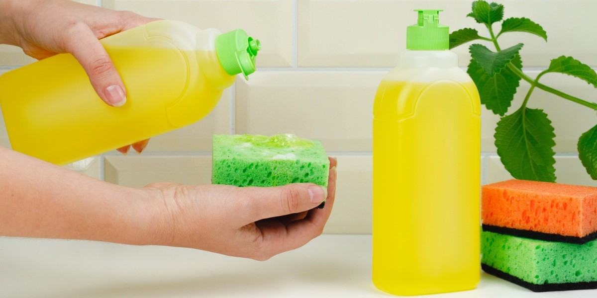The Sparkling Standard: Dishwashing Liquid in the UAE Homes and Kitchens
