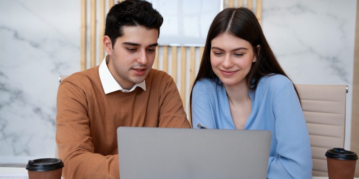 What Problems Do Payroll Outsourcing Services in India Solve for SMEs?