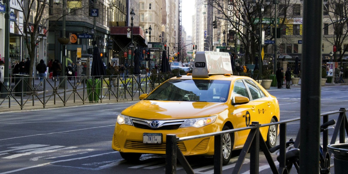 Which Taxi to Airport in Melbourne Offers the Fastest and Most Reliable Service?