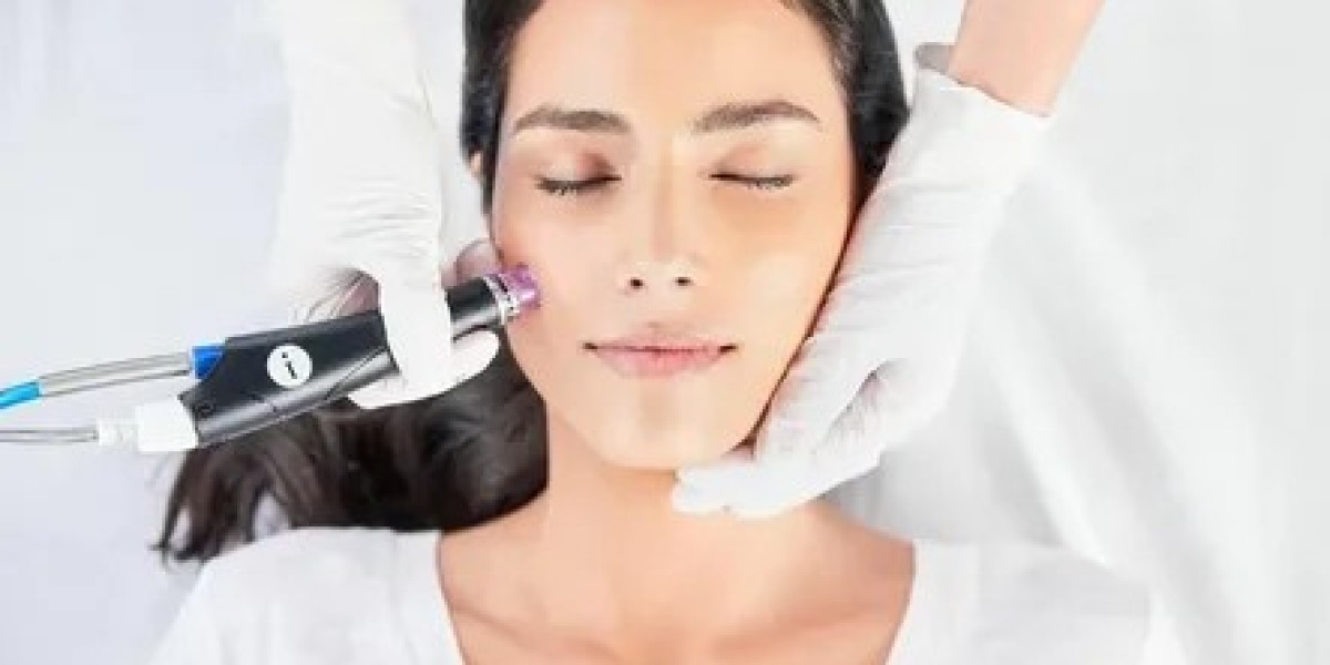 Modern Skin Care Solutions – Hydrafacial in Islamabad