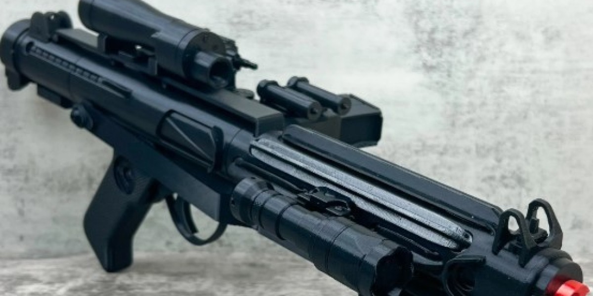 Guide to Purchase High Quality Replica Guns Online for Gifting