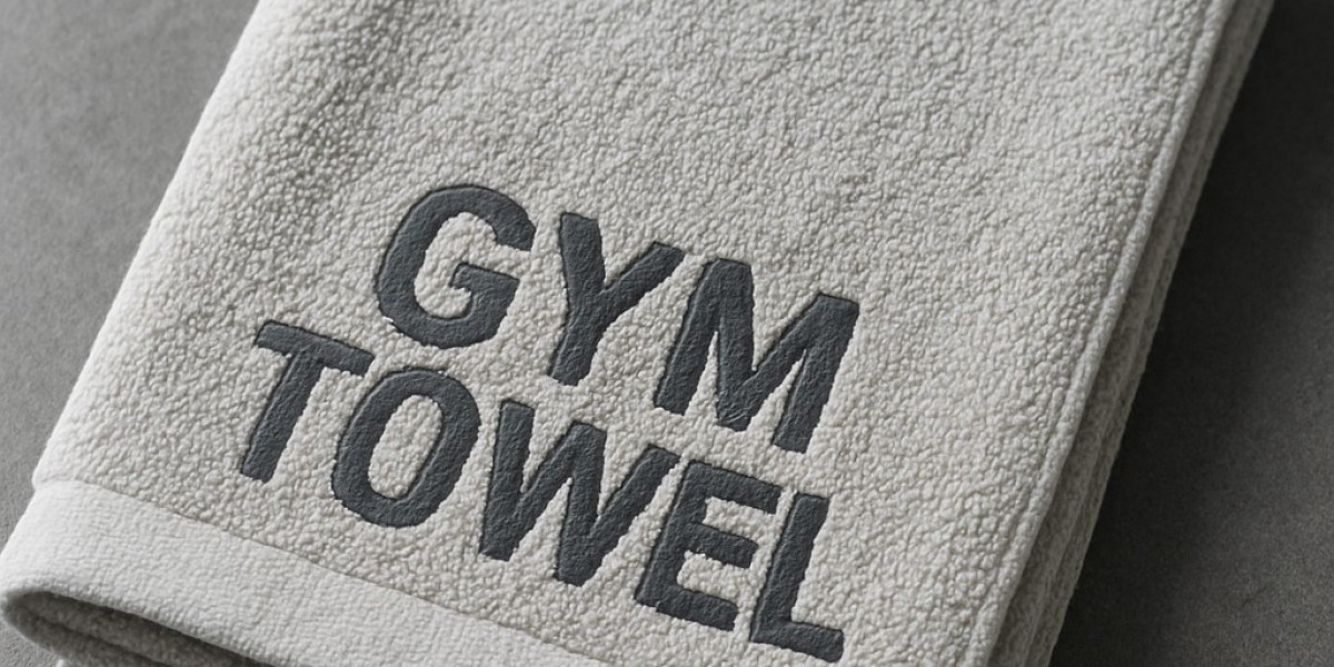 ?️‍♂️ Gym Towel: The Most Underrated Workout Essential