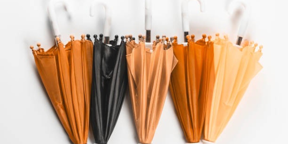 Best Times of Year to Buy Custom Umbrellas at Wholesale Prices