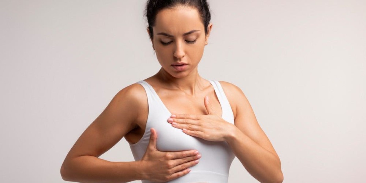 Minimizing Risks and Maximizing Results in Breast Reduction Surgery in Riyadh
