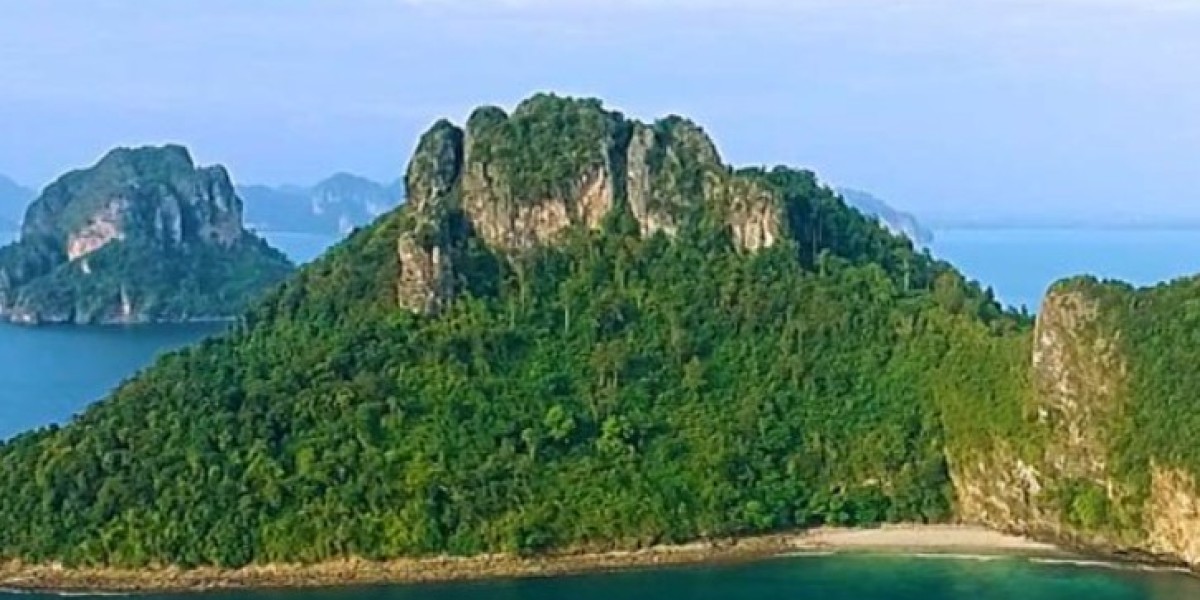 Krabi Day Tours: The Best Way to Explore the Andaman Sea