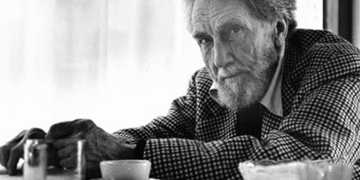 How Did Ezra Pound Use Classical References in His Poetry?