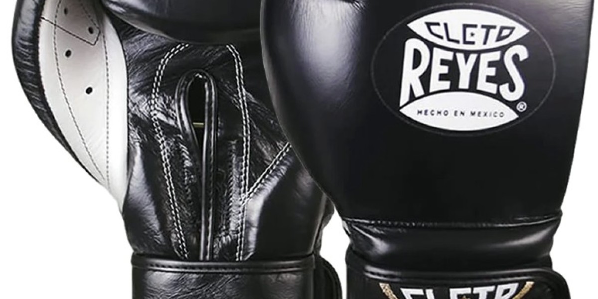 Choosing the Right 12oz Boxing Gloves for You