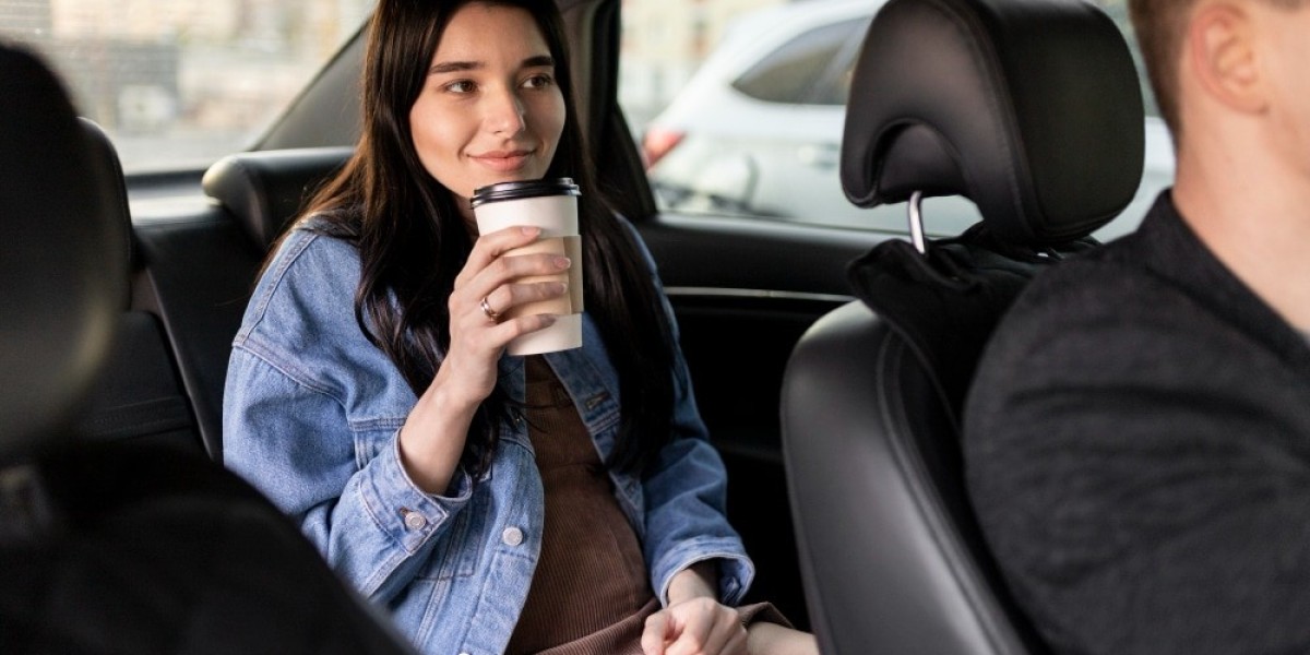 Swift Journeys in Style: Discovering Hyde Taxis
