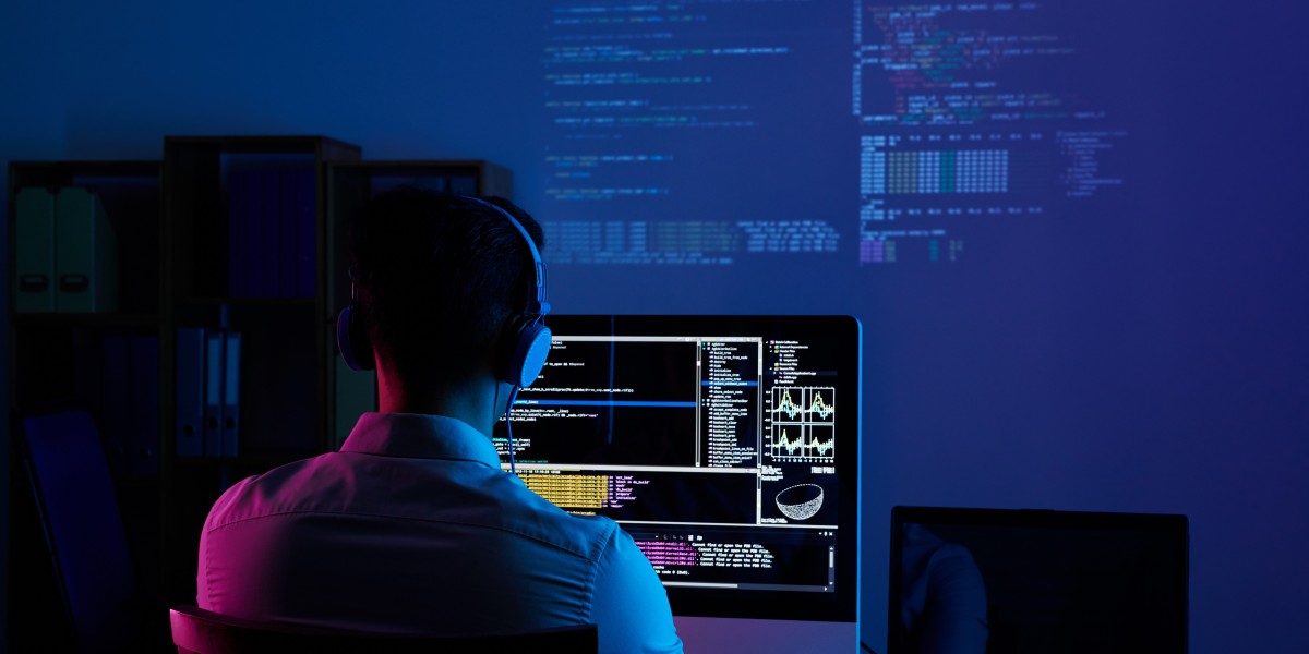 Custom vs. Template Websites: Insights from a Colorado Web Developer